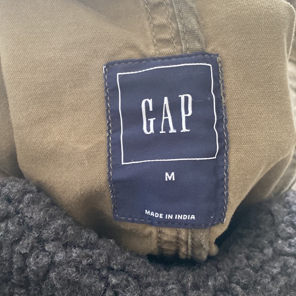 The Gap cargo style jacket, faux fur hood, military green, size medium - Picture 5 of 5